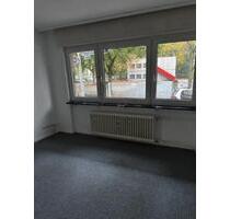 Ideal gelegene Wohnung (2R) m abzukauf.EBK in Frankfurt-Rödelheim - Frankfurt am Main