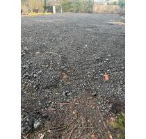 Stellplatz Parkplatz Freifläche Wohnmobil Wohnwagen PKW Anhänger - Henstedt-Ulzburg