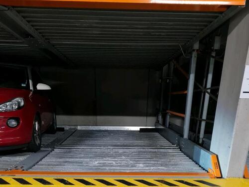 Foto - ️ Tiefgaragenstellplatz in zentraler Lage - unbefristet