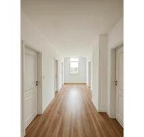 Kernsanierte 4 Zimmerwohnung in Klein-Auheim - Hanau Großauheim