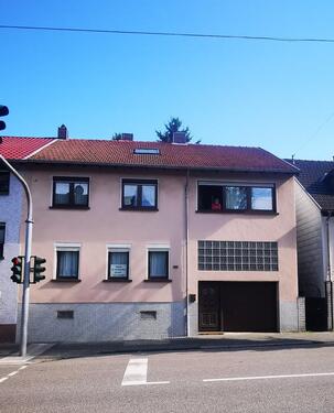 Foto - Einfamilienhaus, Reihenhaus mit großem Garten