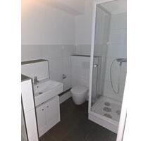 Helle, frisch renovierte 2-Zimmer-Wohnung mit Balkon und Parkblic - Duisburg Hamborn