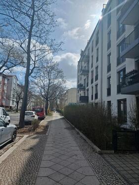 Foto - Bürger Park und Florakiez. 2 Zimmer Neubau.
