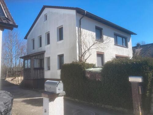 Foto - vermietetes Mehrfamilienhaus mit großzügigem Grundstück