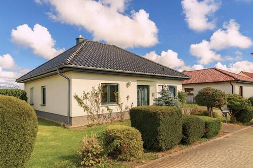 Foto - 95m²- BUNGALOW IN RUHIGER, BEVORZUGTER WOHNLAGE VON PREMNITZ ZU VERMIETEN