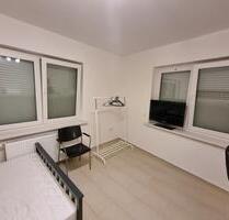 Schöne teilmöbilierte 1-Zimmer-Wohnung in Frankfurt-Griesheim - Frankfurt am Main West