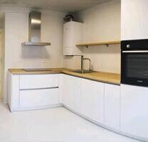 Helle, großzügige 2 Zimmer-Wohnung - Blomberg