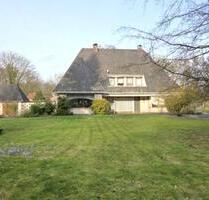 Rarität! Imposantes Einfamilienhaus mit parkähnlichem Gartengrundstück in Waldrandlage! - Ganderkesee