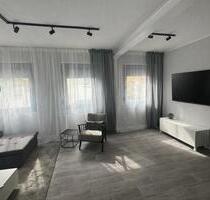 Stilvoll möblierte, offen geschnittene Wohnung - Neckarsulm