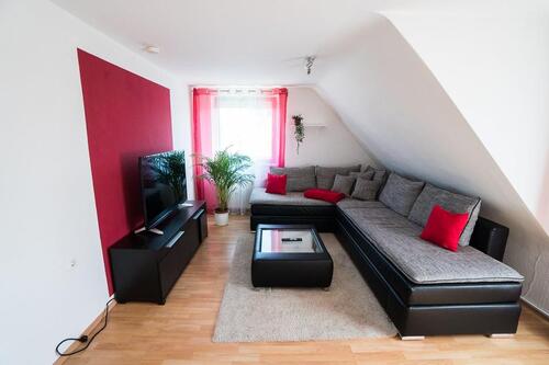 Foto - Moderne möblierte 3Zimmer-Maisonette mit Dachstudio in Leinfelden