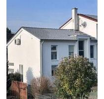 Ruhig gelegenes Reihenendhaus mit Garten - Riedstadt