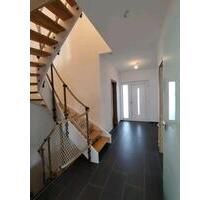 Familienfreundliche DHH (165m²) bei Pollenfeld