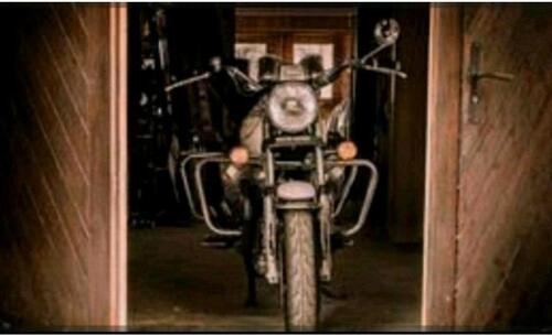 Foto - Carportplatz Autos & Garagenstellplätze Motorrad Moped, gesichert