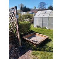 Kleingarten abzugeben - 500,00 EUR Kaltmiete, ca.  0,00 m² in Hartmannsdorf (PLZ: 09232)