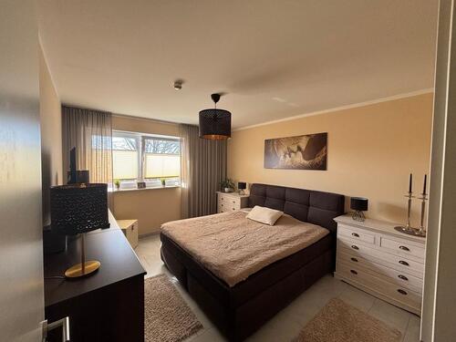 Foto - Ihr neues Zuhause in perfekter Lage mit guter Aussicht - moderne 4-Zimmer-Wohnung mit großem Balkon