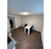 Helle 2-Zimmer EG-Wohnung mit Einbauküche in Langenbeutingen - Öhringen