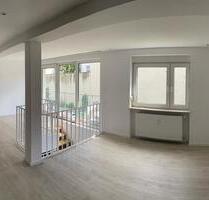 Sanierte 2 Zimmer Maisonette Wohnung in City Lage Kaiserslautern