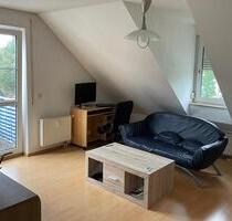 1-Zimmer DG-Wohnung mit Balkon + TG-Stellplatz, Kaltmiete 255 € - Weiden in der Oberpfalz
