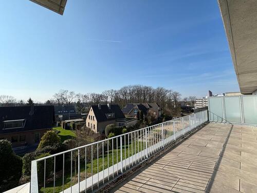 Foto - Ein neuer Platz für Ihre Familie - Moderne 4-Zimmer-Wohnung mit großem Küchenbereich und Balkon