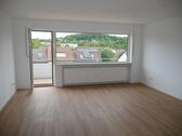 Foto - Renov. 3-Zi.-Wohnung mit Einbauküche und Garage, 2 große Balkone