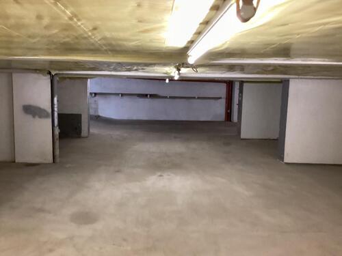 Foto - Großzügige Lagerfläche (ca. 350 m²) – befahrbar, trocken und vielseitig nutzbar!
