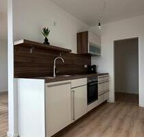 Renovierte 2-Zi. Stadtwg. inkl. EBK mit Balkon, ab sofort - Kirchlengern