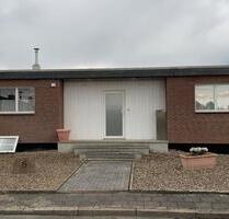 Geräumiger Bungalow in Uelzen - 295.000,00&nbsp;EUR Kaufpreis, ca.&nbsp; 195,00&nbsp;m&sup2; in Uelzen (PLZ: 29525)