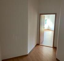 2 R-Wohnung Wohnküche Wanne & DuscheBalkonStellplatz - Altenburg