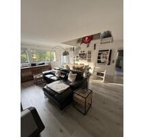 Offene Dachgeschosswohnung mit Sauna, Klimaanlage und Balkon - Lüdenscheid Staberg