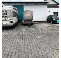 Ein Ausenstellplatz für Wohnwagen, Wohnmobil, Boote Trailer, - Bürstadt
