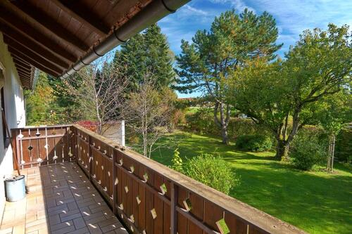 Foto - ruhige 3-Zi.-Whg. mit Balkon und Blick ins Grüne