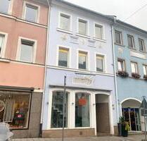 Ihre Chance in einer Top-Lage: Charmante Gewerbeeinheit (EG & OG) mit Lagerfläche - hochwertiger Granitboden - Hof Altstadt