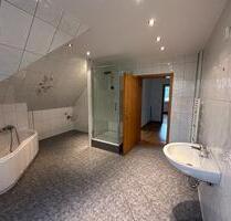 DG-Wohnung Kornharpen - 750,00 EUR Kaltmiete, ca.  80,00 m² in Bochum (PLZ: 44791) Bochum-Nord