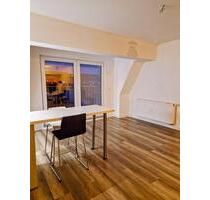 2 Zi. 64qm Dachgeschoss Whg, EBK, 3min zu Fuß zum Bhf Jena West