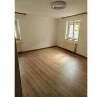 2 Zimmer Erdgeschosswohnung - 800,00&nbsp;EUR Kaltmiete, ca.&nbsp; 55,00&nbsp;m&sup2; in Ebersbach an der Fils (PLZ: 73061)