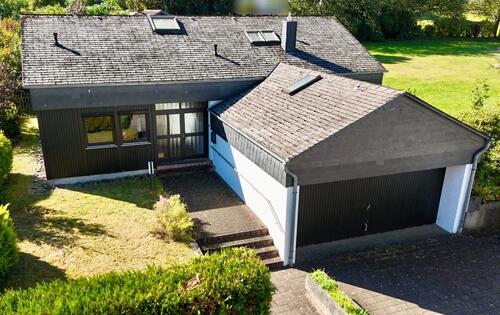 Foto - Zeitloser Bungalow auf großem Grundstück in St. Wendel-Alsfassen