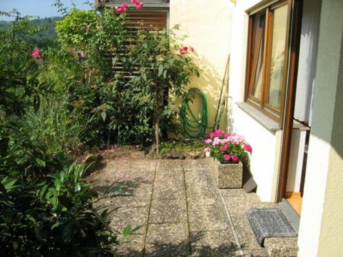 Foto - sehr ruhige + schöne 1 Zi. Einliegerwohnung in gepflegter Umgebun