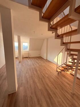 Foto - **Helle 4-Zimmer Maisonette-Wohnung**