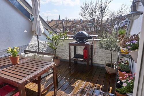 Foto - Helle und offene Maisonette Wohnung mit Dachterrasse und Kamin