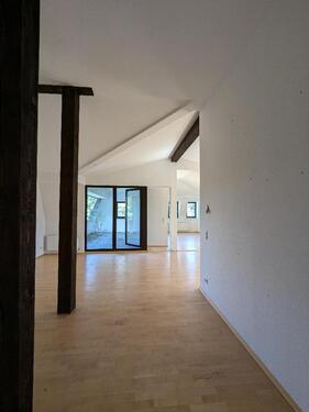 Foto - Exklusive Dachgeschosswohnung am Schloßteich – Stilvoll Wohnen in Chemnitz