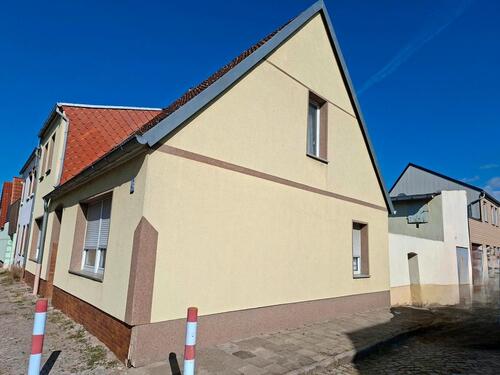 Foto - Einfamilienhaus in Nienburg (Saale)