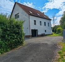 Einfamilienhaus 200m² Wohnfläche, 3550m² Grundstück, 2 Einheiten - Döbeln