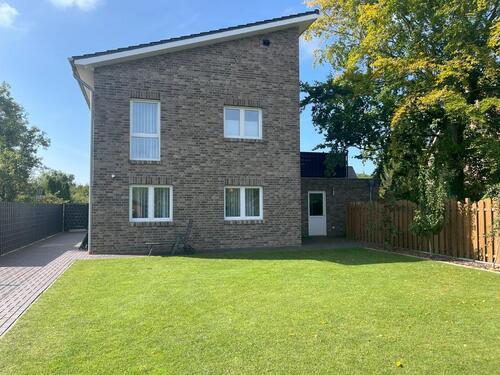 Foto - Neubau-Ferienhaus in Burhave, 3 Wohnungen, Sauna und Garage