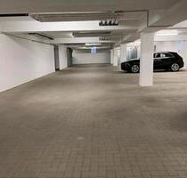 Stellplatz in Garage zu vermieten - Kelheim