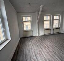Erstbezug! Neu sanierte 4-Raum-Wohnung mit Balkon in der Greizer Neustadt