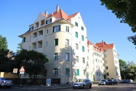 Foto - Wohnung im 1. OG mit Dusche, Badewanne und Loggia.
