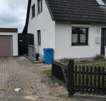 Doppelhaushälfte zur Miete - 1.500,00 EUR Kaltmiete, in Nahe (PLZ: 23866)