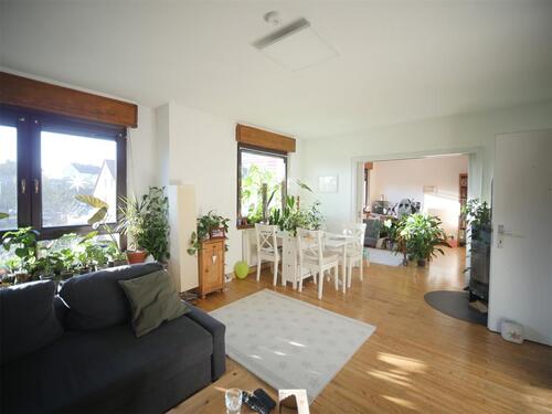 Foto - Helle 2-3 ZKB im 3. OG mit Balkon