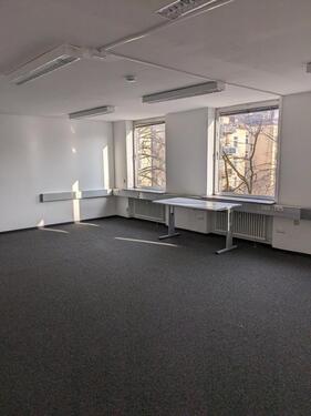 Foto - Helle Büro-Atelierfläche zur Untermiete im KUNSTLABOR 2