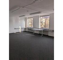 Helle Büro-Atelierfläche zur Untermiete im KUNSTLABOR 2 - München Maxvorstadt